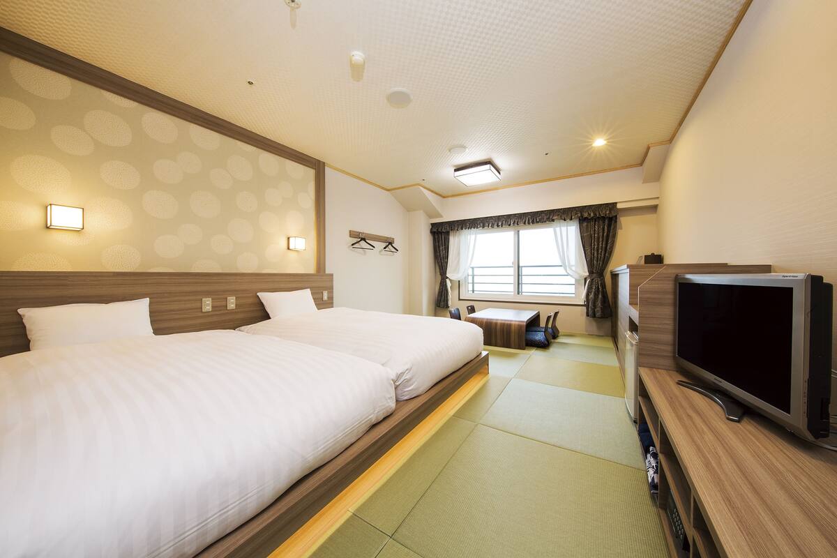 Traditional-Zimmer, Nichtraucher (Japanese-Western, 2Single + 2 Futon)