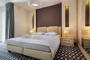 Deluxe Studio Suite, 1 Bedroom | Premium bedding, in-room safe, desk, laptop workspace - Vanilla Aparthotel (Kraków)