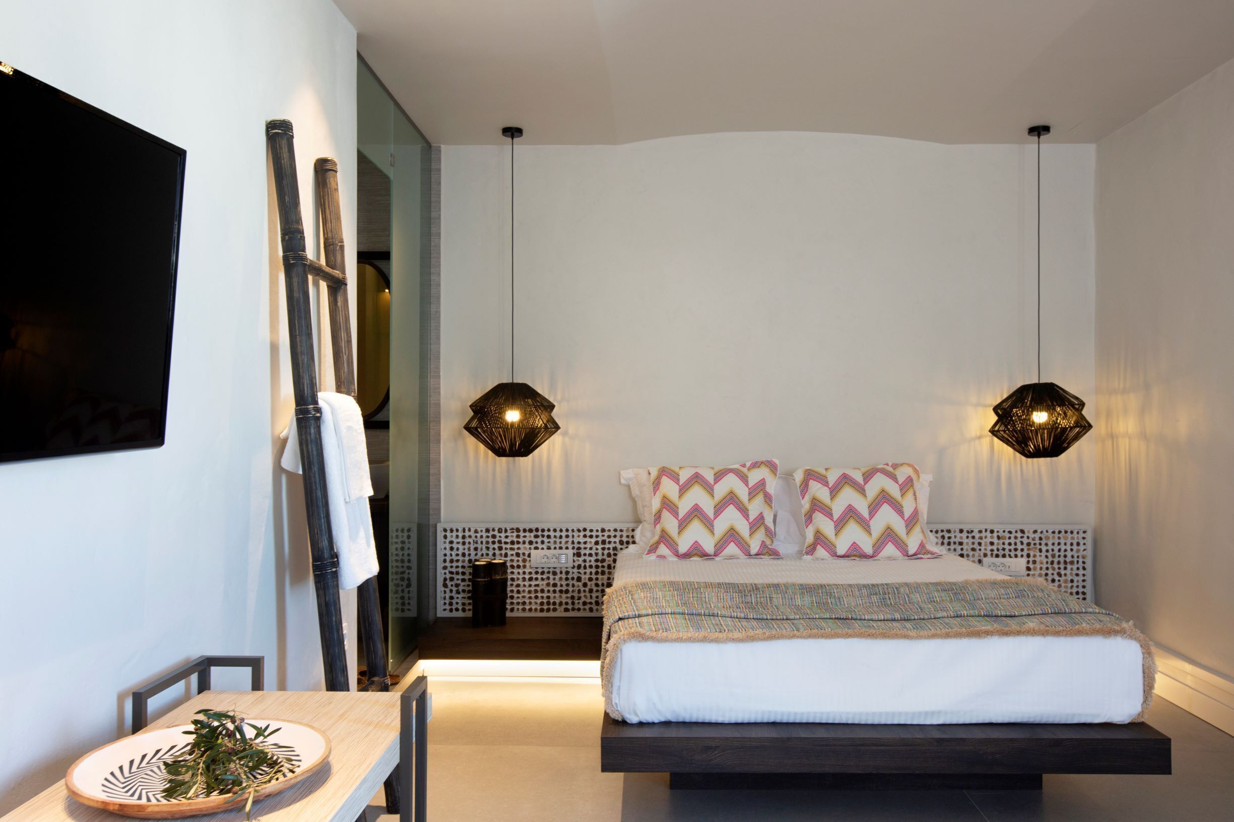 Suíte estúdio | Roupas de cama premium, camas com colchões pillow-top, frigobar