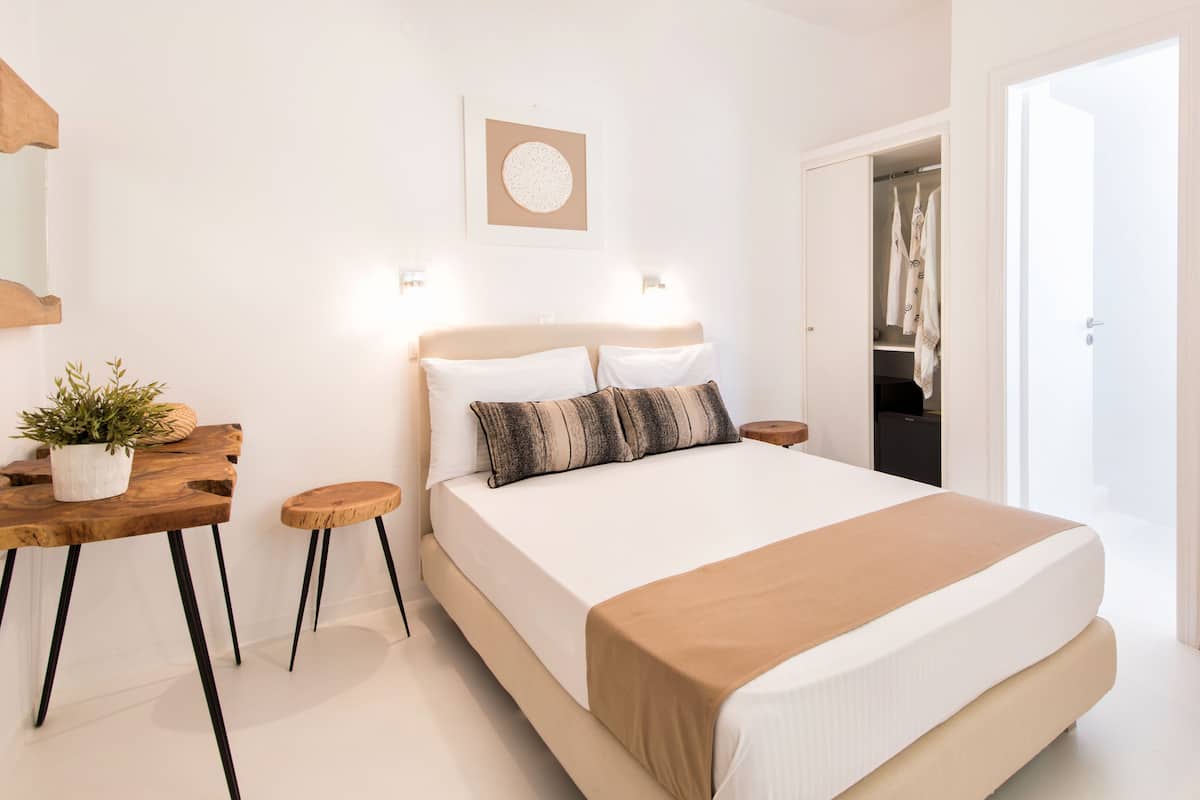 Basic-Doppel- oder -Zweibettzimmer | Hochwertige Bettwaren, Pillowtop-Betten, Minibar, Zimmersafe