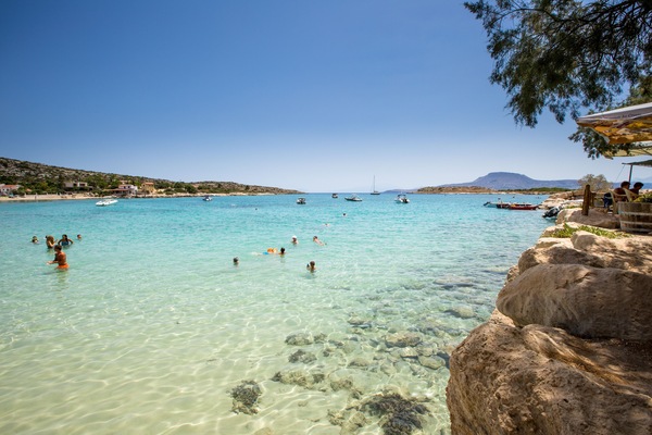 Beach nearby, scuba diving