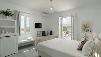 高級三人房, 露台, 海景 (Top floor) | 高級寢具、房內夾萬、遮光窗簾/窗簾、熨斗/熨衫板