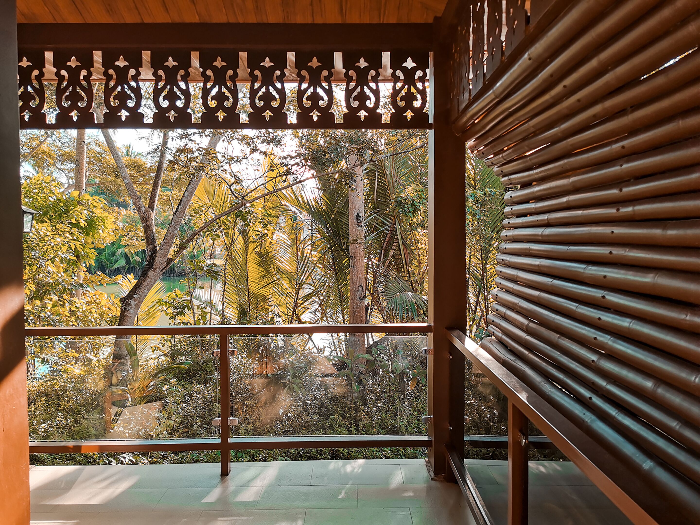 premier room, river view | balcony view