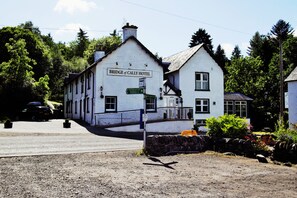 Property entrance - The Bridge of Cally Hotel (Blairgowrie)