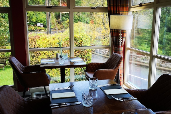 Daily full breakfast (GBP 17.95 per person)