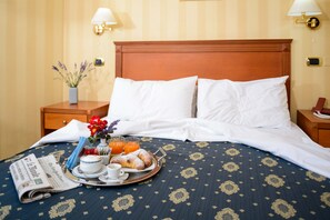 Double Room Single Use | Premium bedding, desk, blackout drapes, soundproofing - Hotel Hermitage (Polla)
