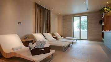 Sauna, hot tub, steam room, Turkish bath, body treatments, body wraps