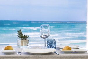 2 restaurants, breakfast, lunch, dinner served; local cuisine