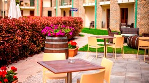 Outdoor dining - Chianti Village Morrocco (Barberino Tavarnelle)