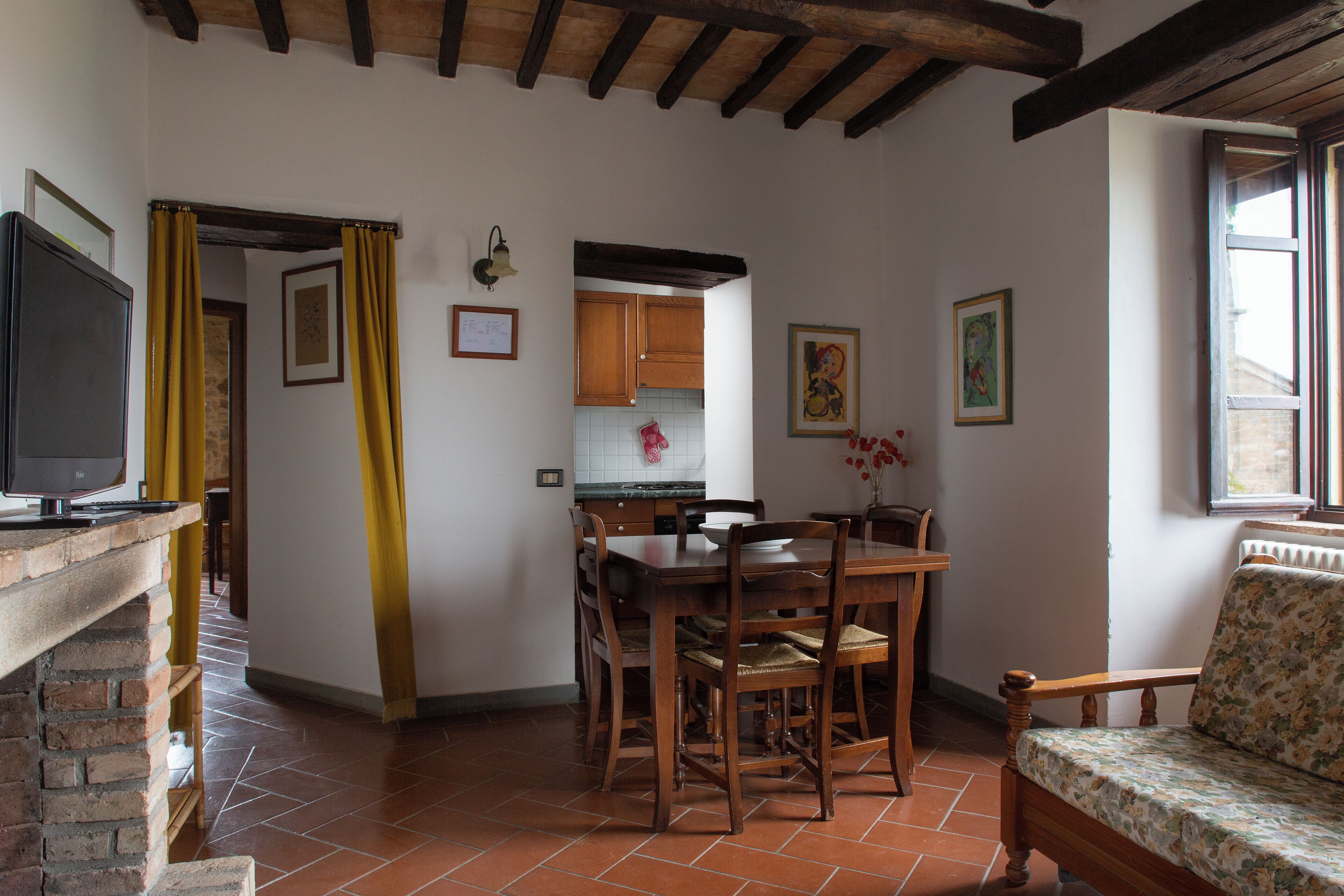 Comfort Apartment, 2 Bedrooms, Hill View, Garden Area (With Garden)