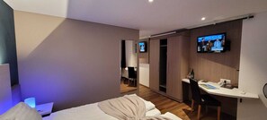 Economy-værelse til 4 personer | Premium-sengetøj, Select Comfort-senge, pengeskab på værelset