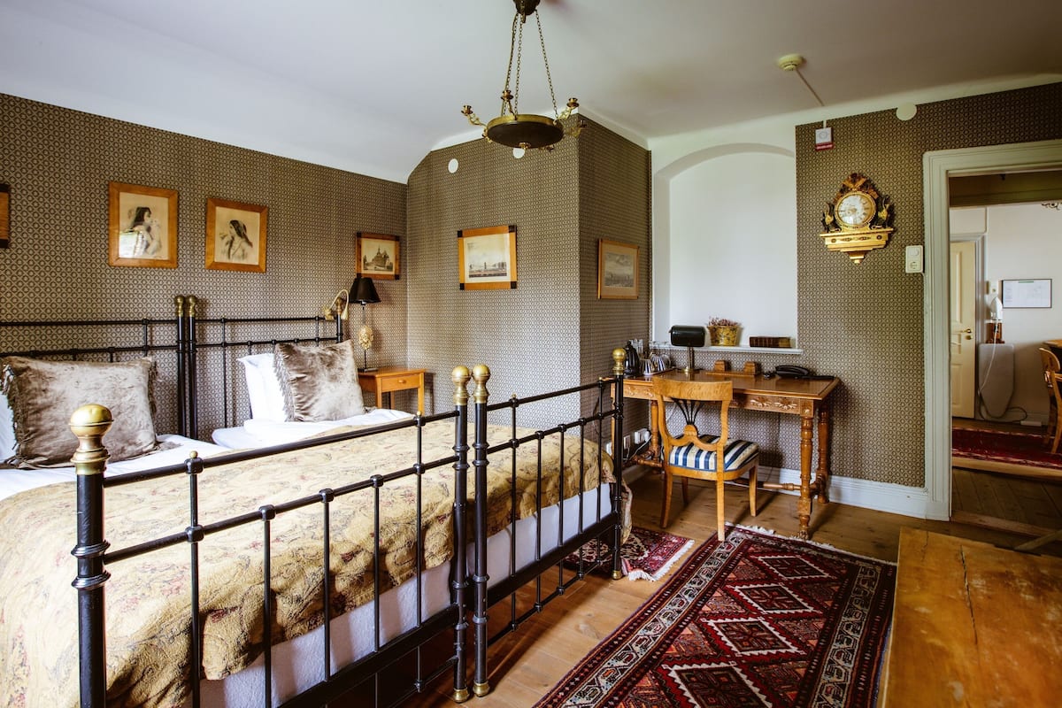 Zimmersafe, individuell dekoriert, individuell eingerichtet