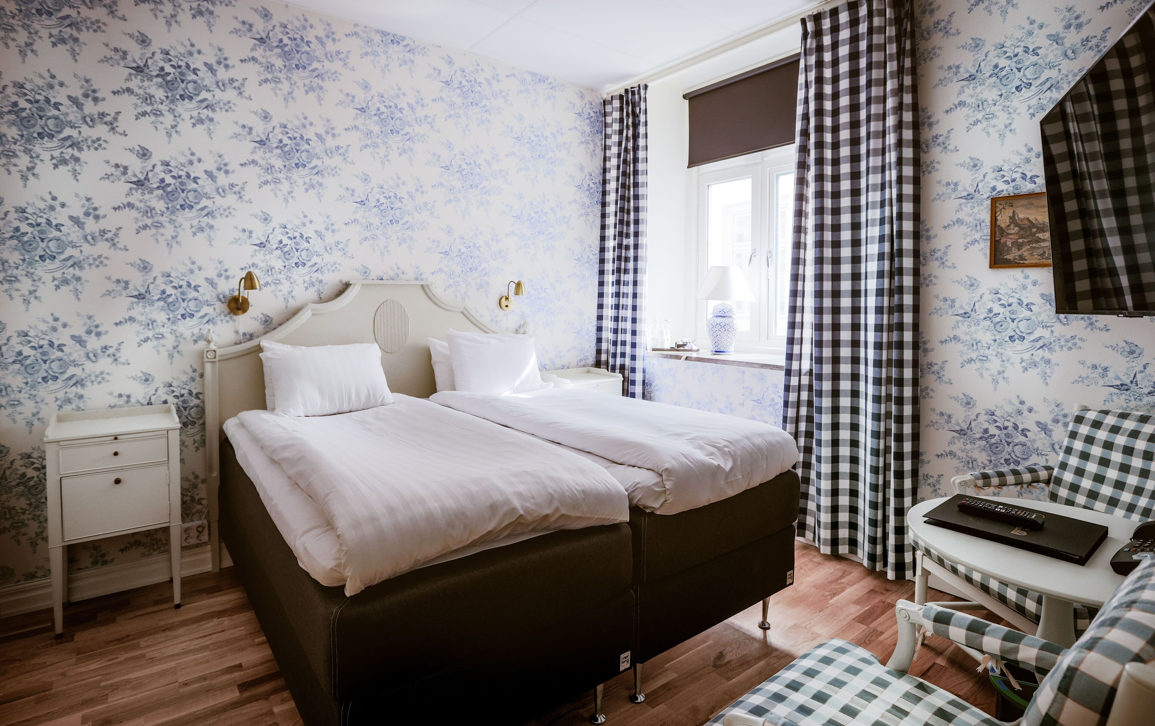 In-room safe, individually decorated, individually furnished, desk