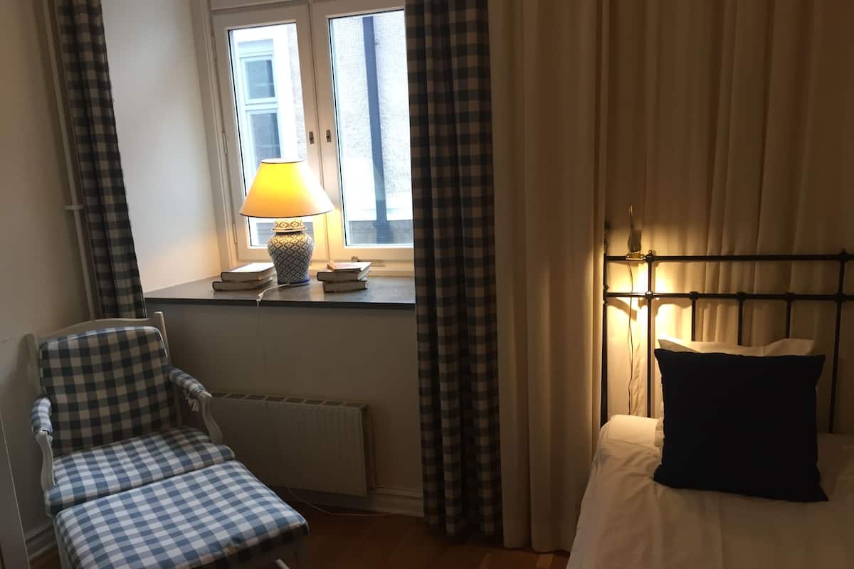 Zimmersafe, individuell dekoriert, individuell eingerichtet