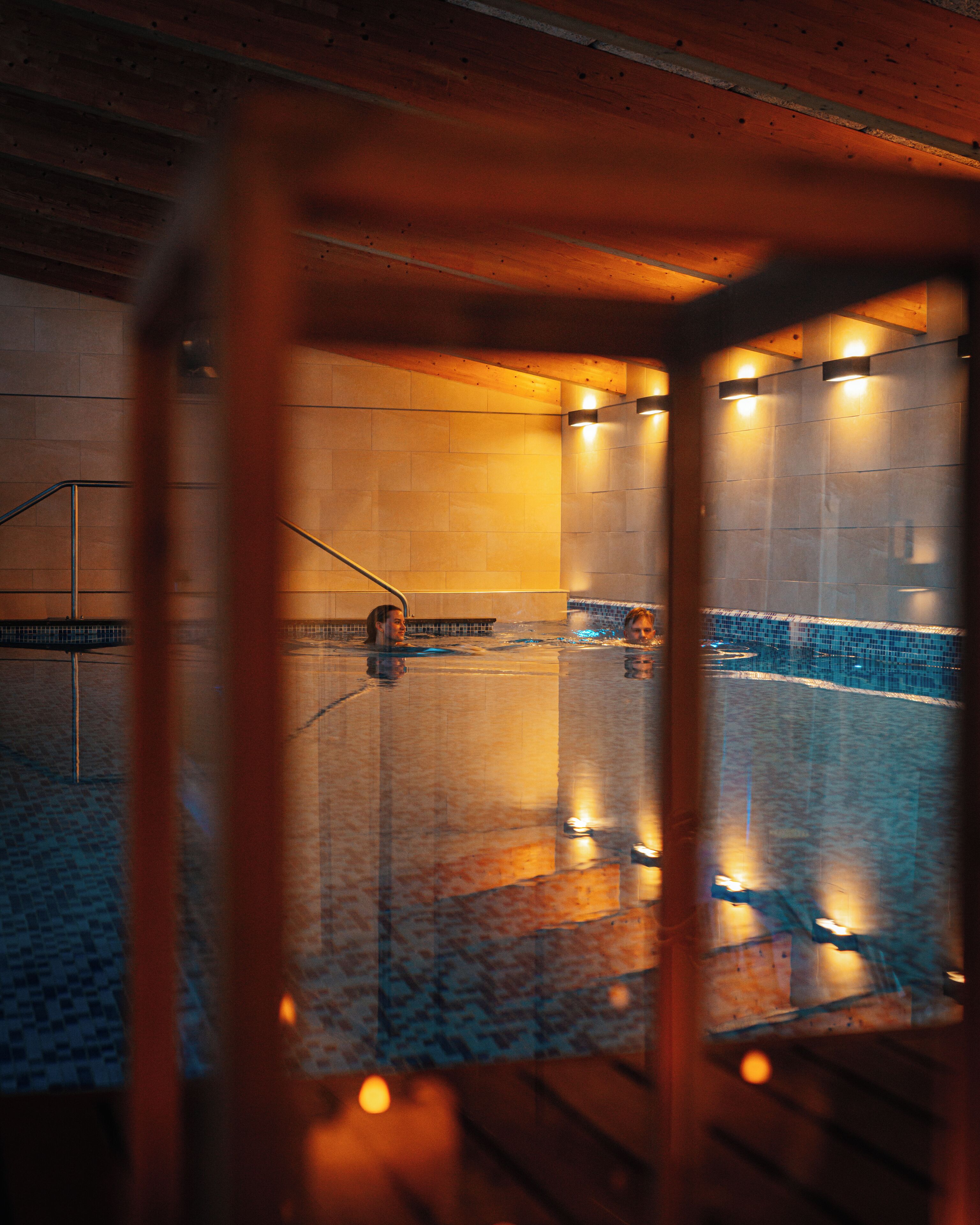 Hồ bơi trong nhà 