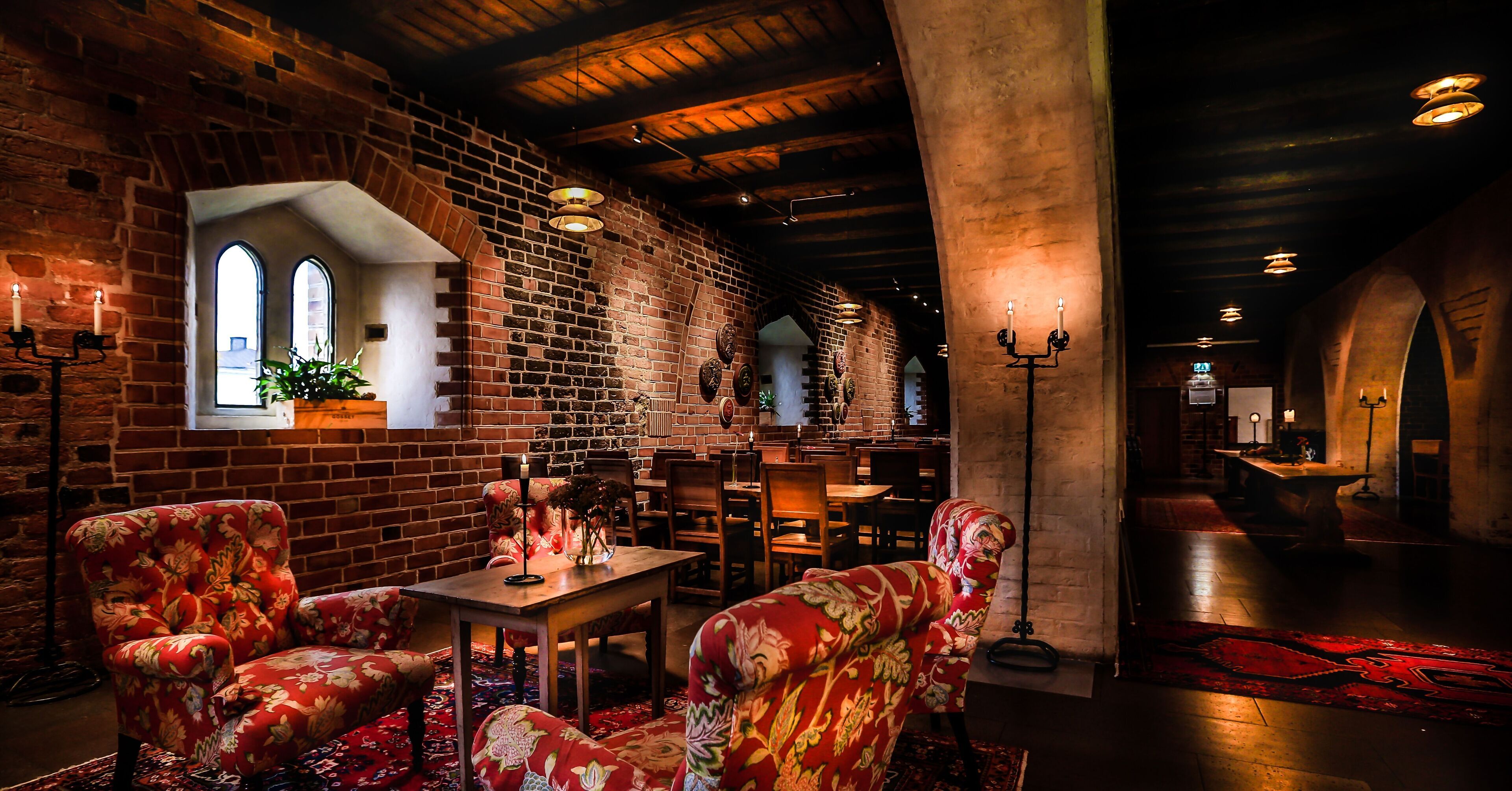 daily buffet breakfast (sek 150 per person)