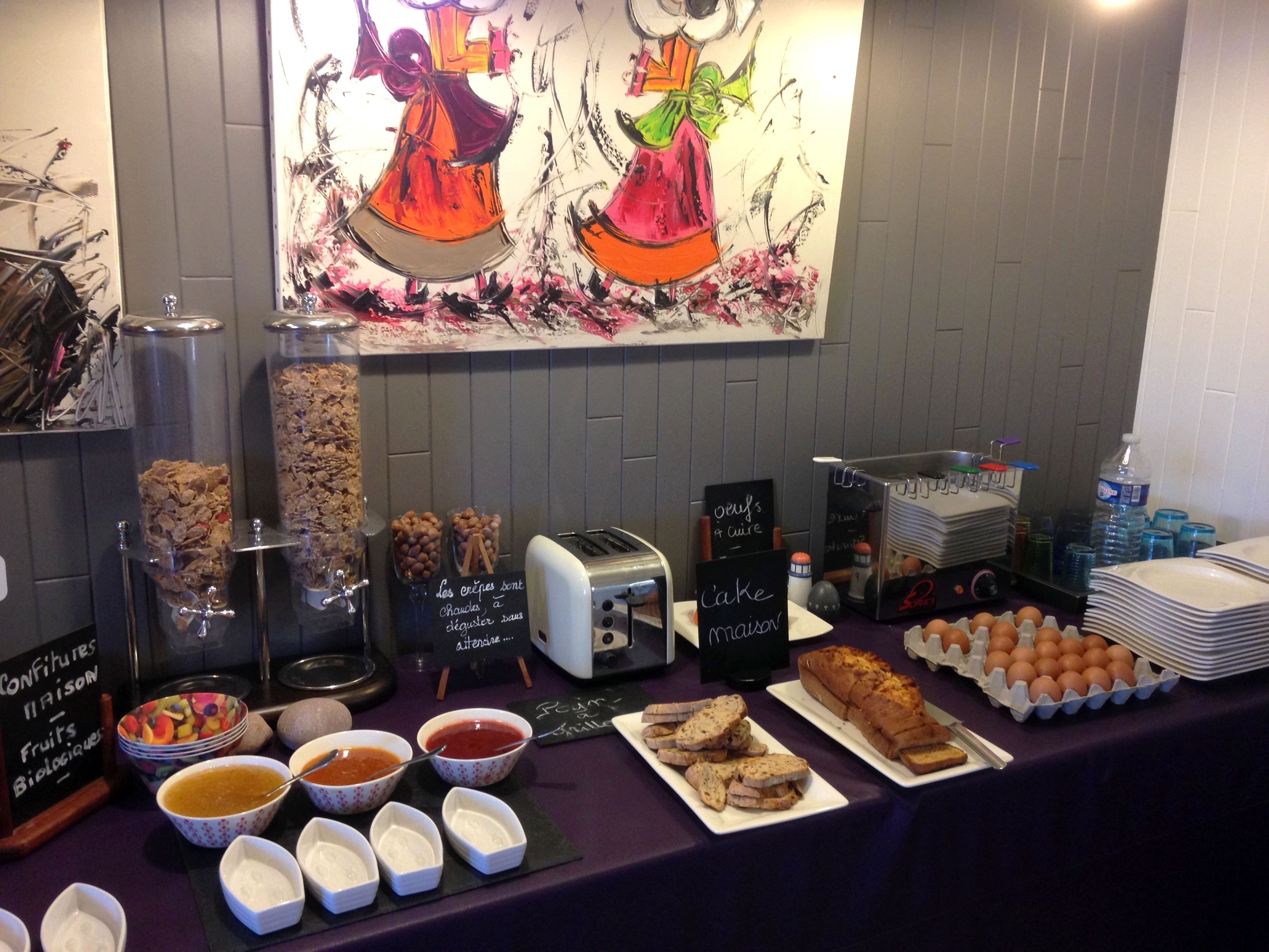 daily buffet breakfast (eur 14 per person)