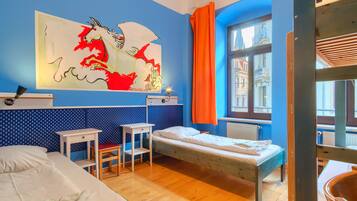 Familien-Vierbettzimmer | Zimmersafe, individuell eingerichtet, Bügeleisen/Bügelbrett