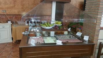 Frühstück, Mittagessen und Abendessen