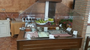 Se sirven desayunos, almuerzos y cenas