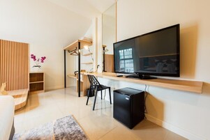 Golden Suite with Balcony | In-room safe, desk, iron/ironing board, free WiFi