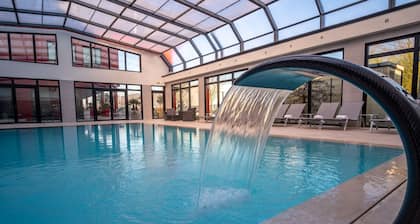 Kyriad Prestige Lyon Est - Saint Priest Eurexpo Hotel and Spa