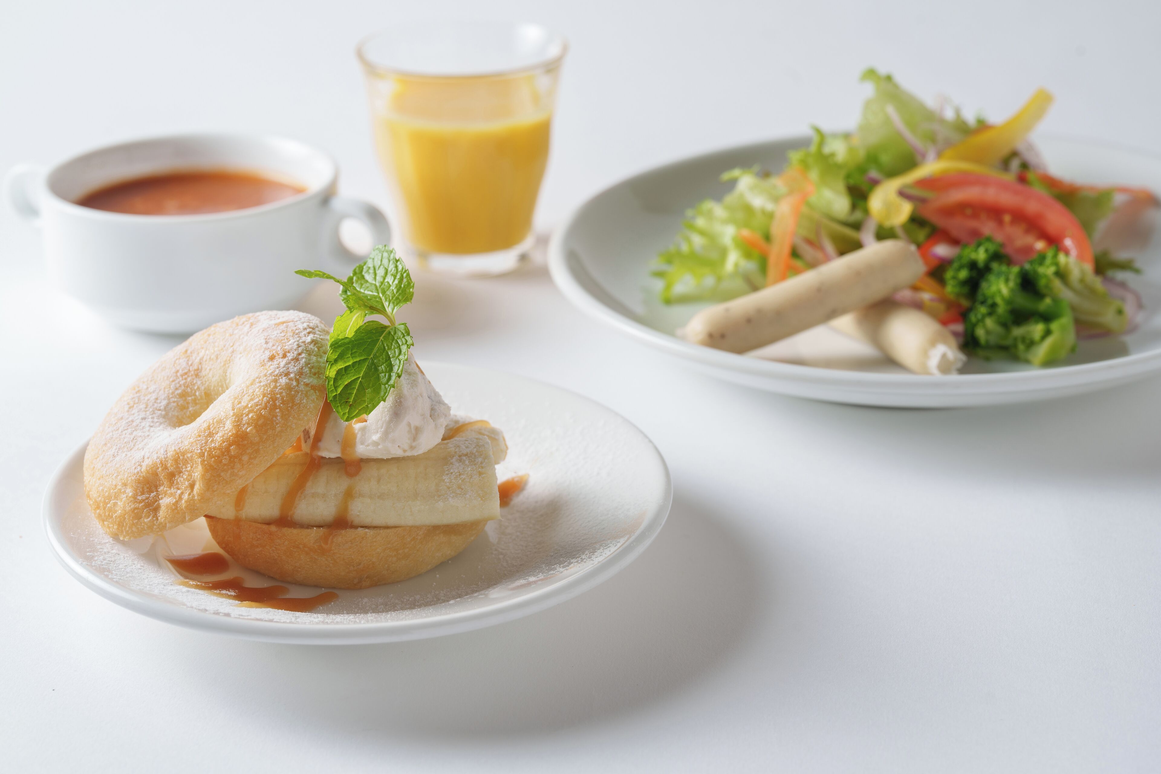 daily buffet breakfast (jpy 1200 per person)