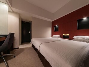 Desk, laptop workspace, free WiFi - Hotel Vista Sapporo Nakajimakohen (Sapporo)