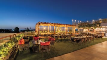 2 restaurants, breakfast, lunch, dinner served; Indian cuisine