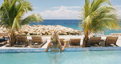 Scuba Lodge & Ocean Suites