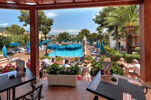 Poolbar