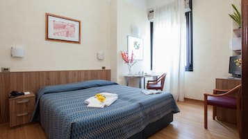 Habitación doble, 1 cama matrimonial, cocineta | Vista desde la habitación
