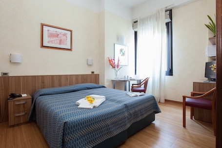 Double Room, 1 Double Bed, Kitchenette | View from room