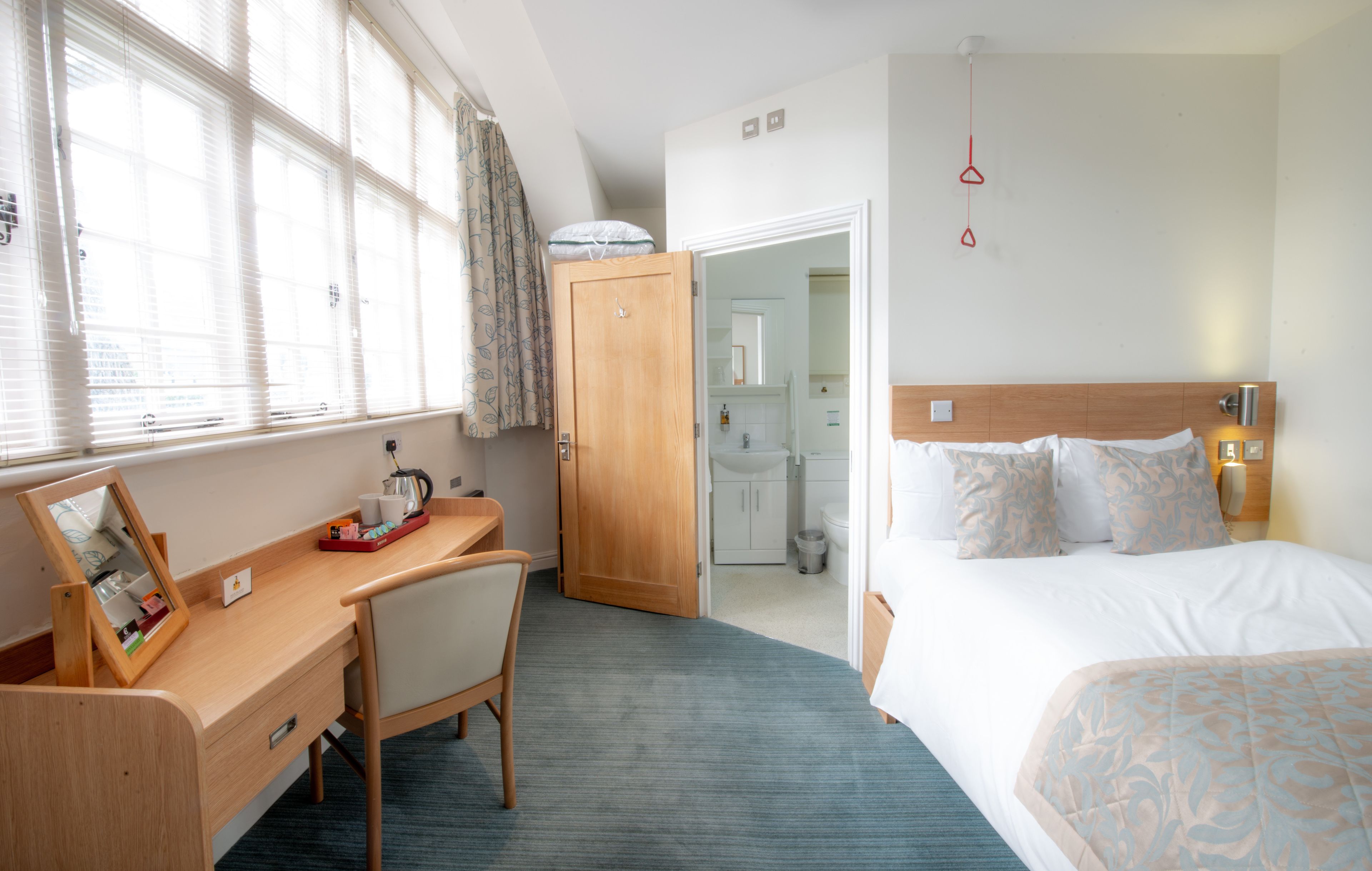 large double room | in-room safe, desk, soundproofing, free wifi