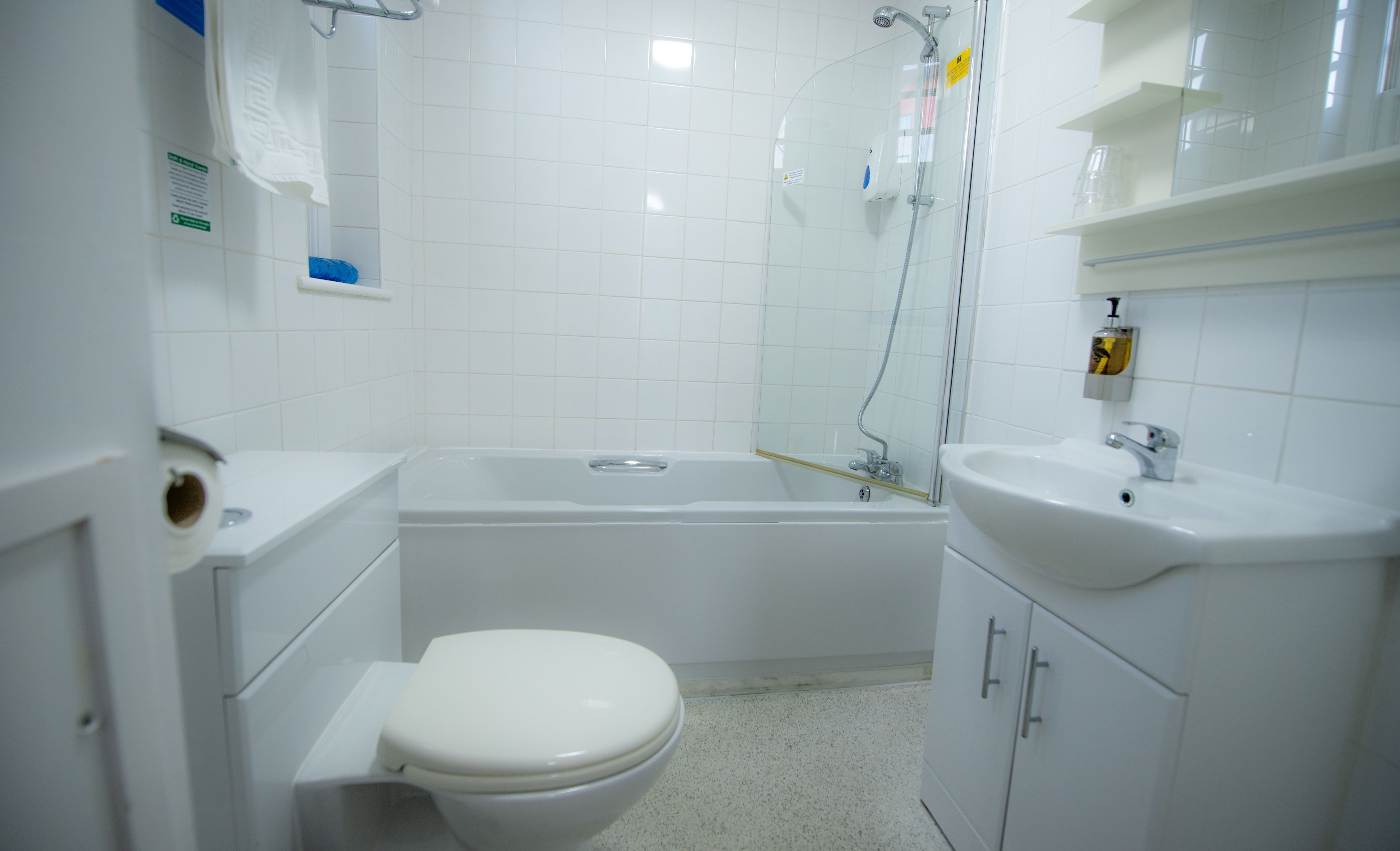 large double room | bathroom | shower, hair dryer, towels