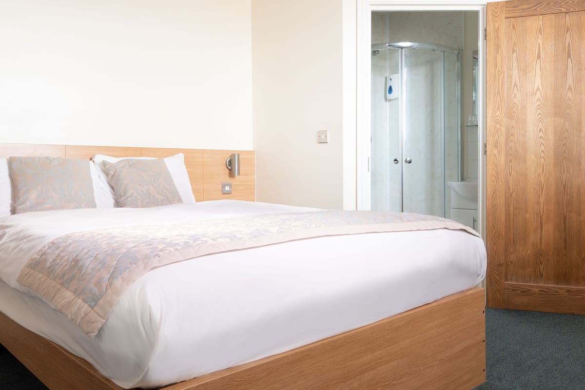 In-room safe, desk, soundproofing, free WiFi