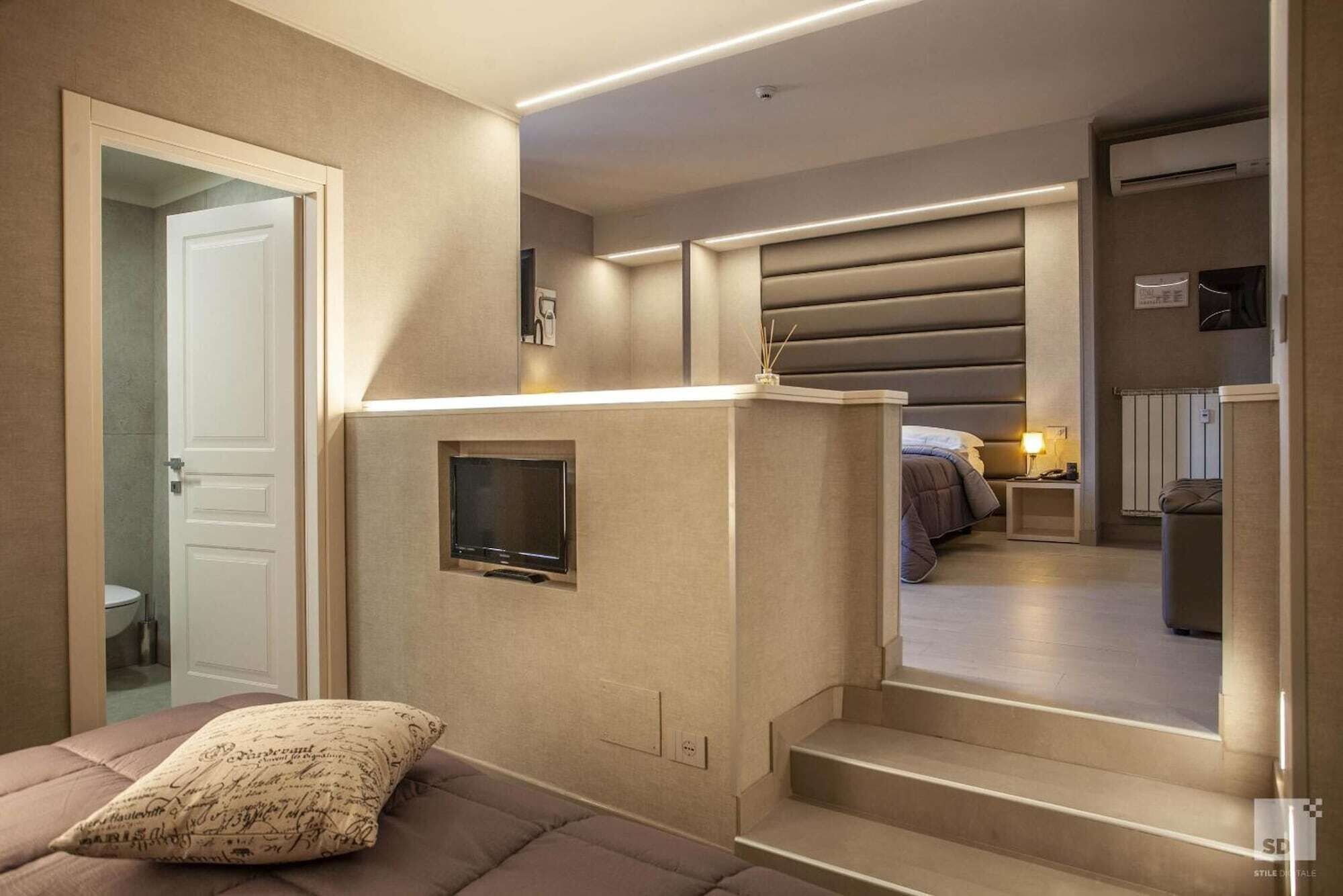 Minibar, in-room safe, blackout drapes, free cribs/infant beds