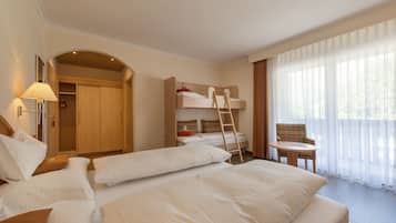 Ropa de cama de alta calidad y minibar