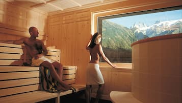 Couples treatment rooms, sauna, hot tub, steam room, body treatments