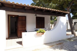 Standard Apartment, Kitchen | Terrace/patio