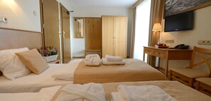 Comfort Double Room, Balcony