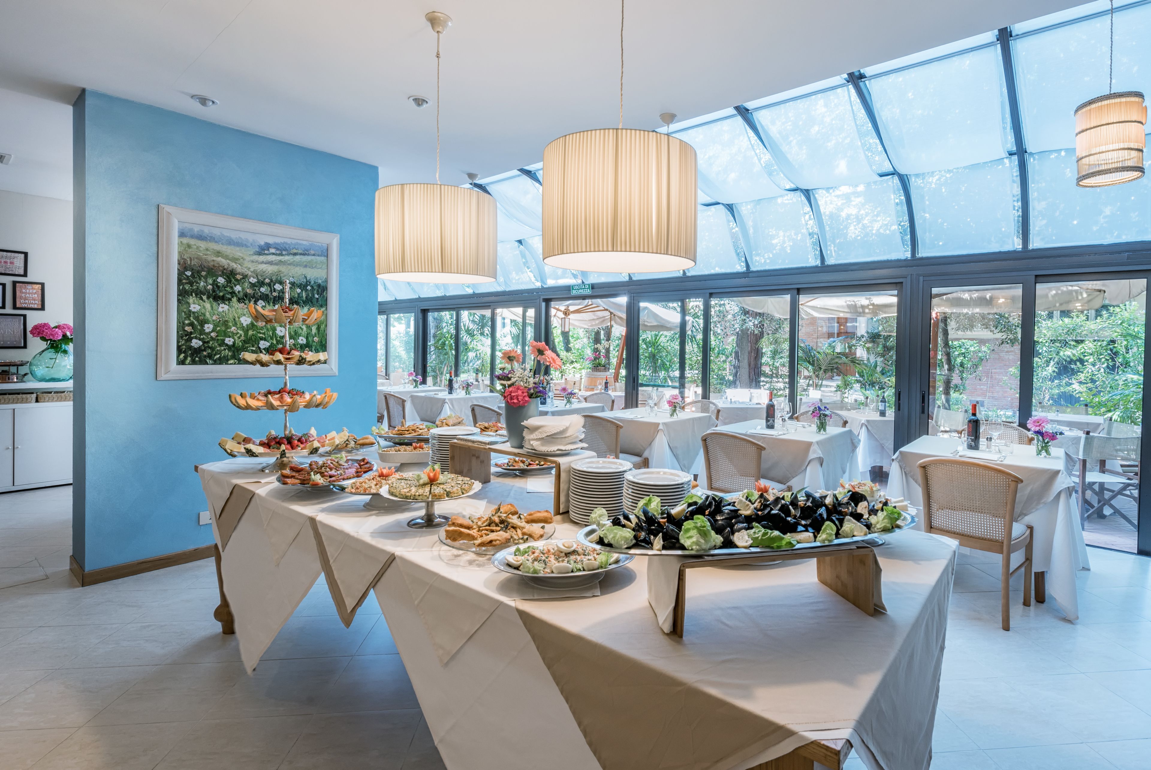 breakfast, lunch, dinner served; garden views