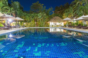 Piscina a l'aire lliure 