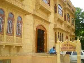 Exterior - Gorakh Haveli (Jaisalmer)