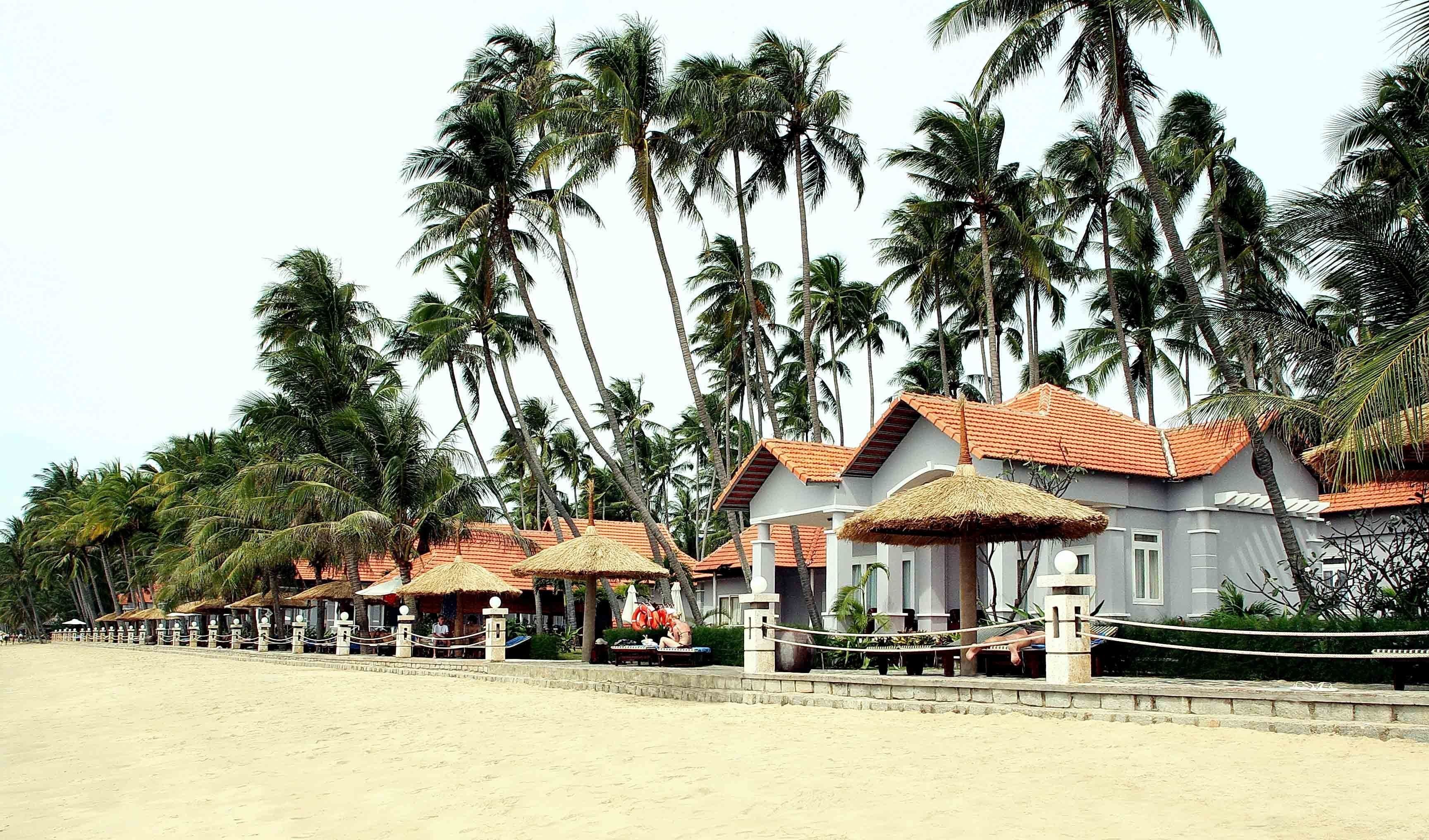 Private beach, white sand