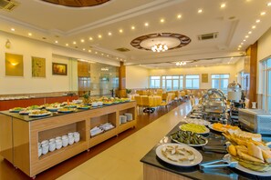 Buffet - Golden Sea Hotel (Da Nang)
