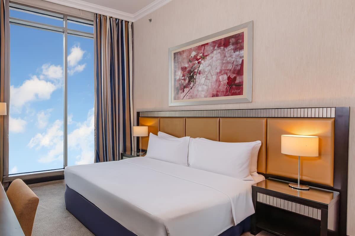 1 bedroom, premium bedding, Select Comfort beds, minibar