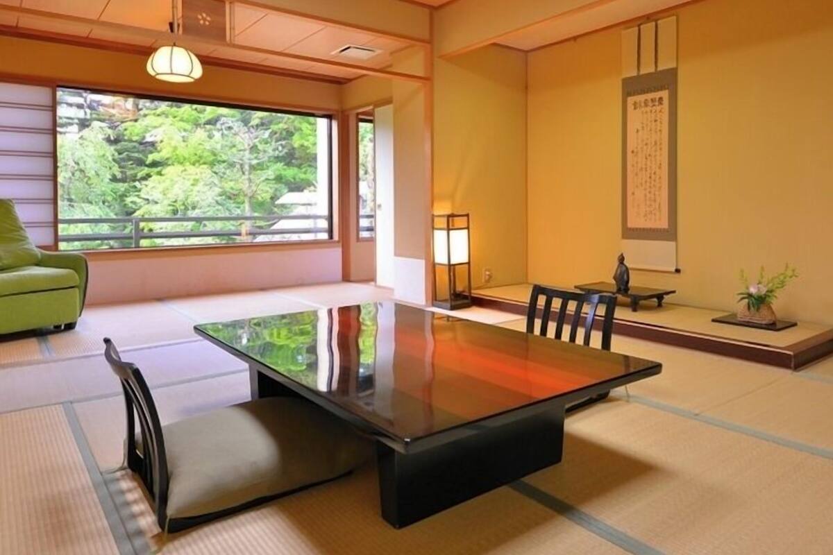 內部