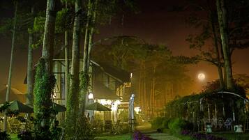 Front of property - evening/night