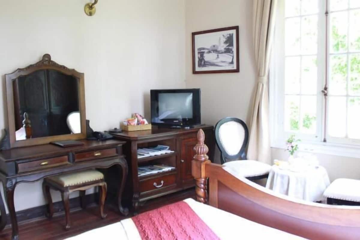 Minibar, in-room safe, desk, blackout drapes